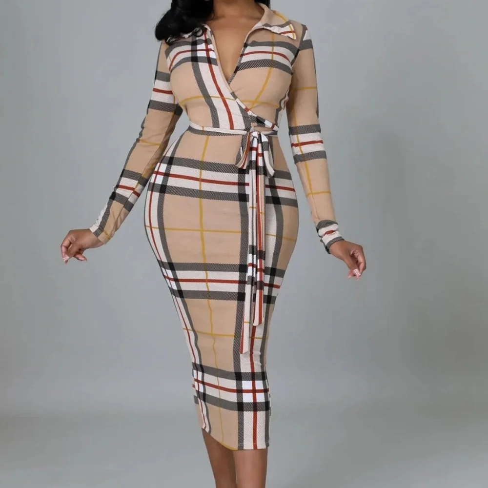Plaid Long Sleeve Slim Fitted Belted Dress NWOT - Picture 7 of 9